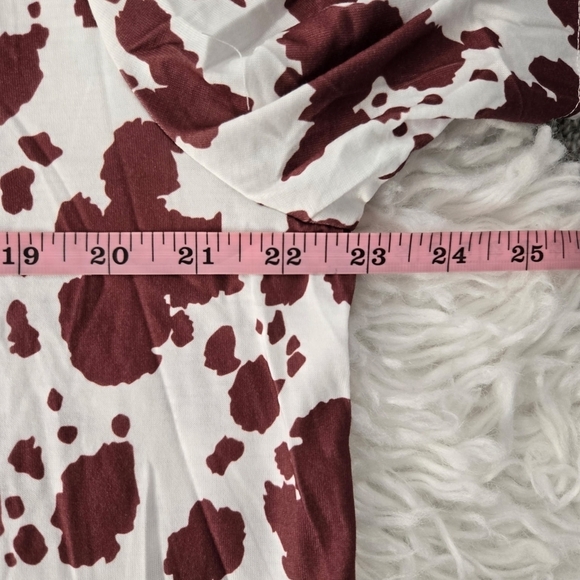 Southern Stitch "Cattle & Chaos" cow print top. Size XL. New. - Picture 4 of 8